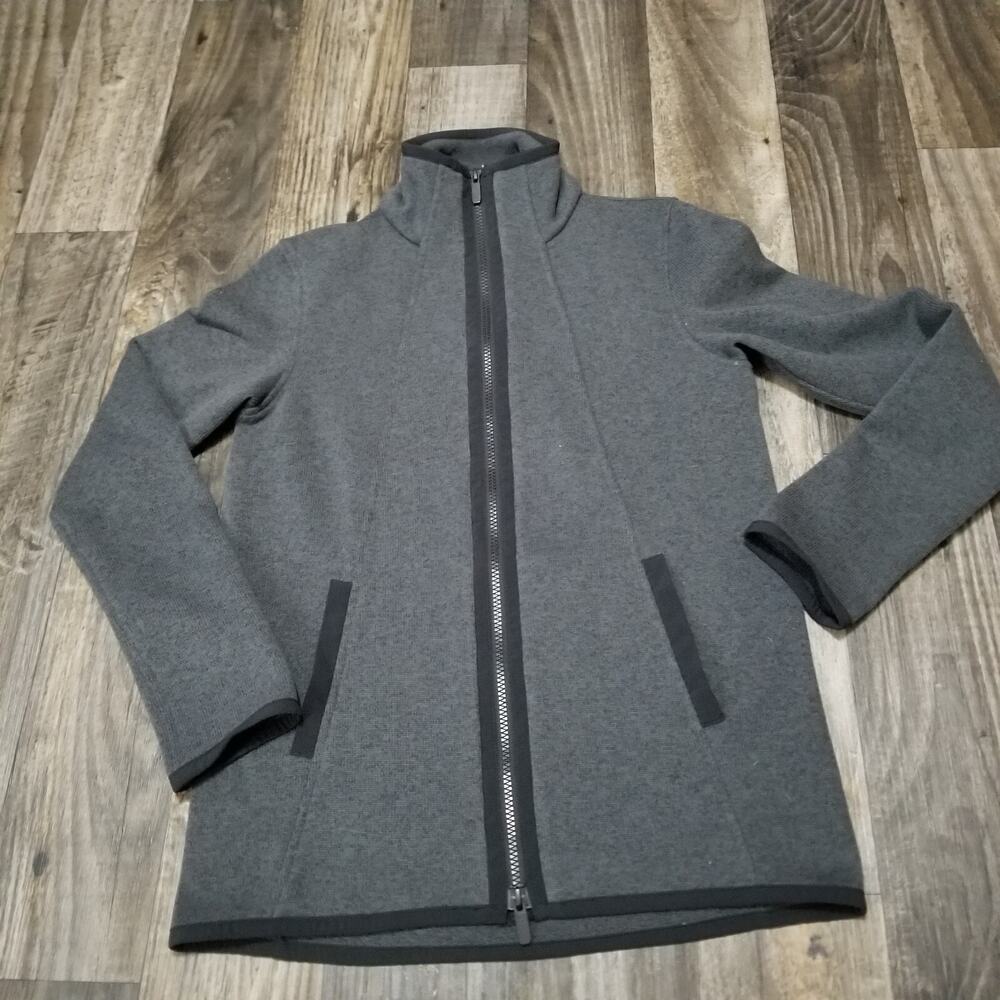 Lululemon Its Fleecing Cold Jacket Heathered Grey/Black Women’s Sz 2 Full Zip